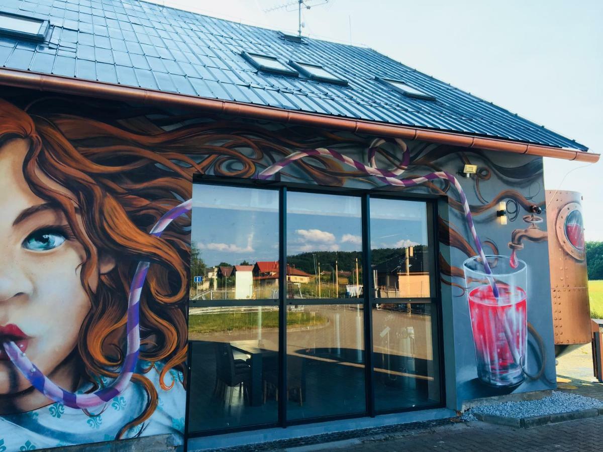 Aroma Gold Hotel Dolni Bousov Exterior photo